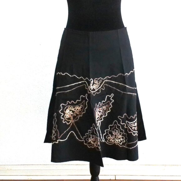 Dating, Black Midi Skirt, 100% cotton, with embroidery design. - Picture 1 of 10